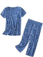 MaikeDiao Women’s Pajama Set - Sleepwear Tops with Capri Pants Casual and Fun Prints Pajama Sets